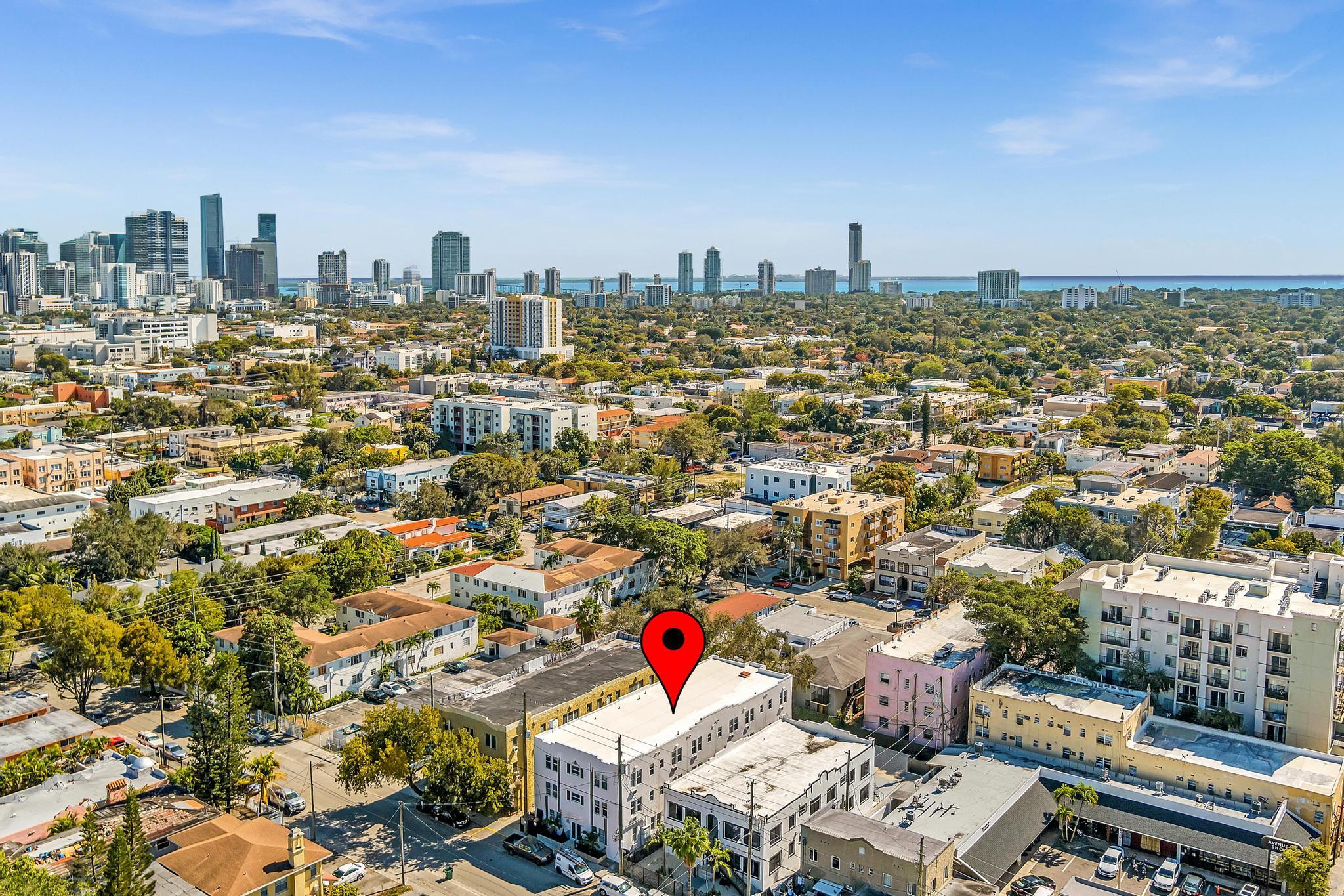 LAWRENCE ESTATE LAND CO - Residential Lease