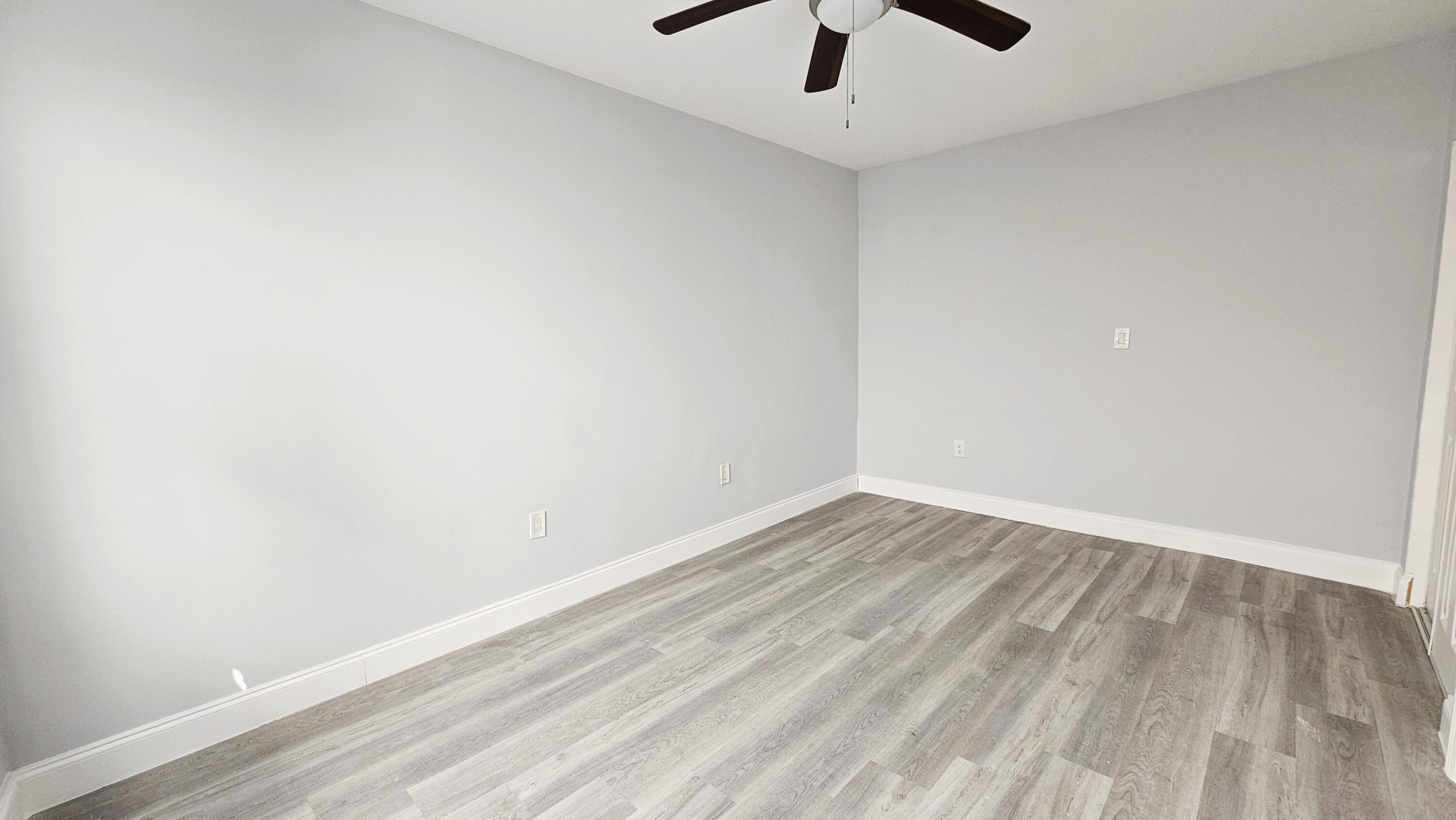 LAWRENCE ESTATE LAND CO - Residential Lease