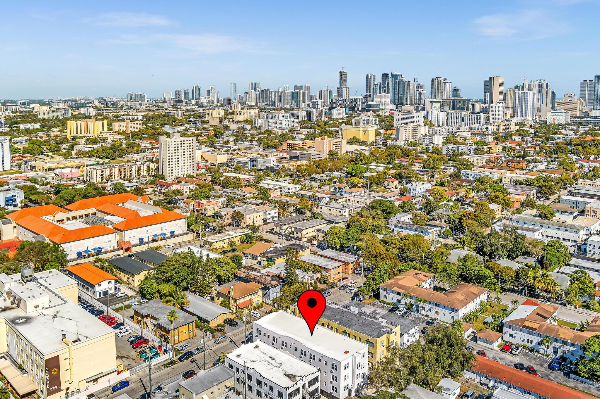 LAWRENCE ESTATE LAND CO - Residential Lease