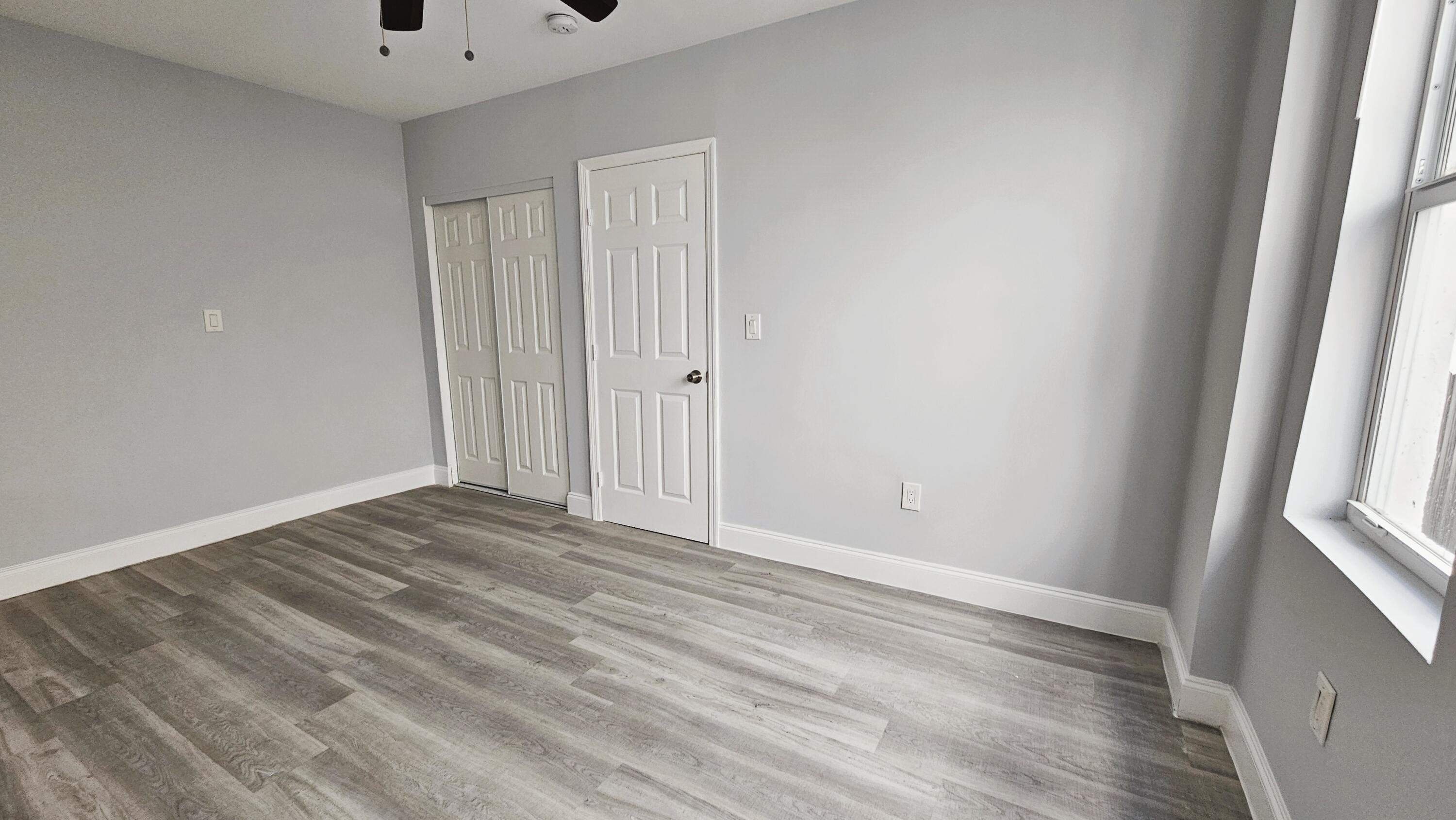 LAWRENCE ESTATE LAND CO - Residential Lease