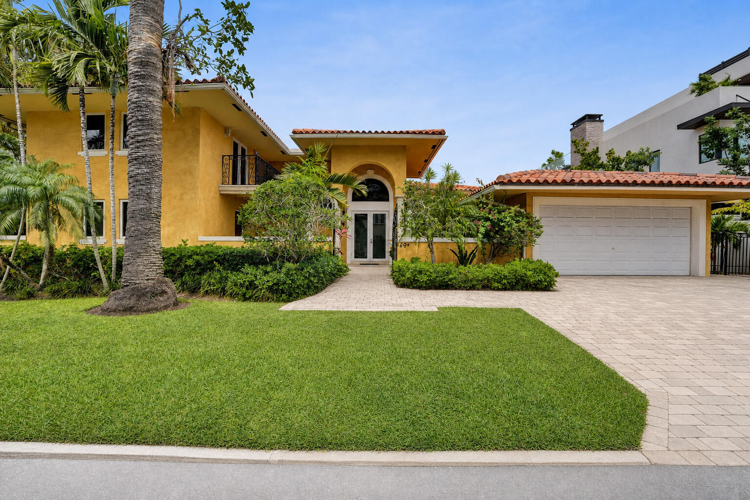 Discover exceptional waterfront living in Stilwell Isles Isle of Palms, Fort Lauderdale. This two-story single residence offers 4,251 square feet of refined space with 5 generously proportioned bedrooms and 4 full bathrooms. The thoughtfully designed layout provides abundant accommodation for various living needs. A two-car garage completes this waterfront property, offering convenient parking and storage. Situated 5 min away from the prestigious and vibrant Las Olas boulevard , this home presents a distinctive opportunity to enjoy waterfront property ownership in one of the area's most sought-after. New seawall and dock under construction. Some images were staged virtually.   MAKE AN OFFER!!!