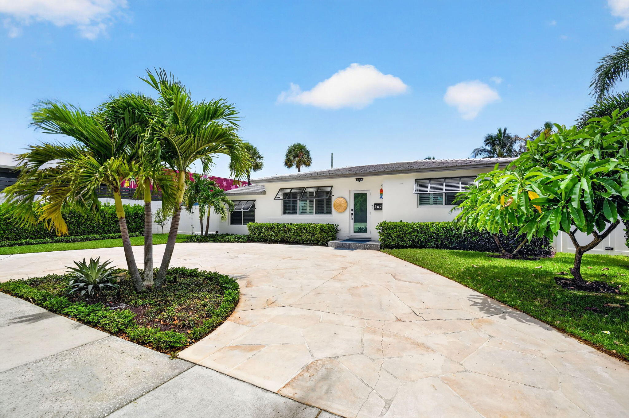 LITTLE RANCHES - Residential