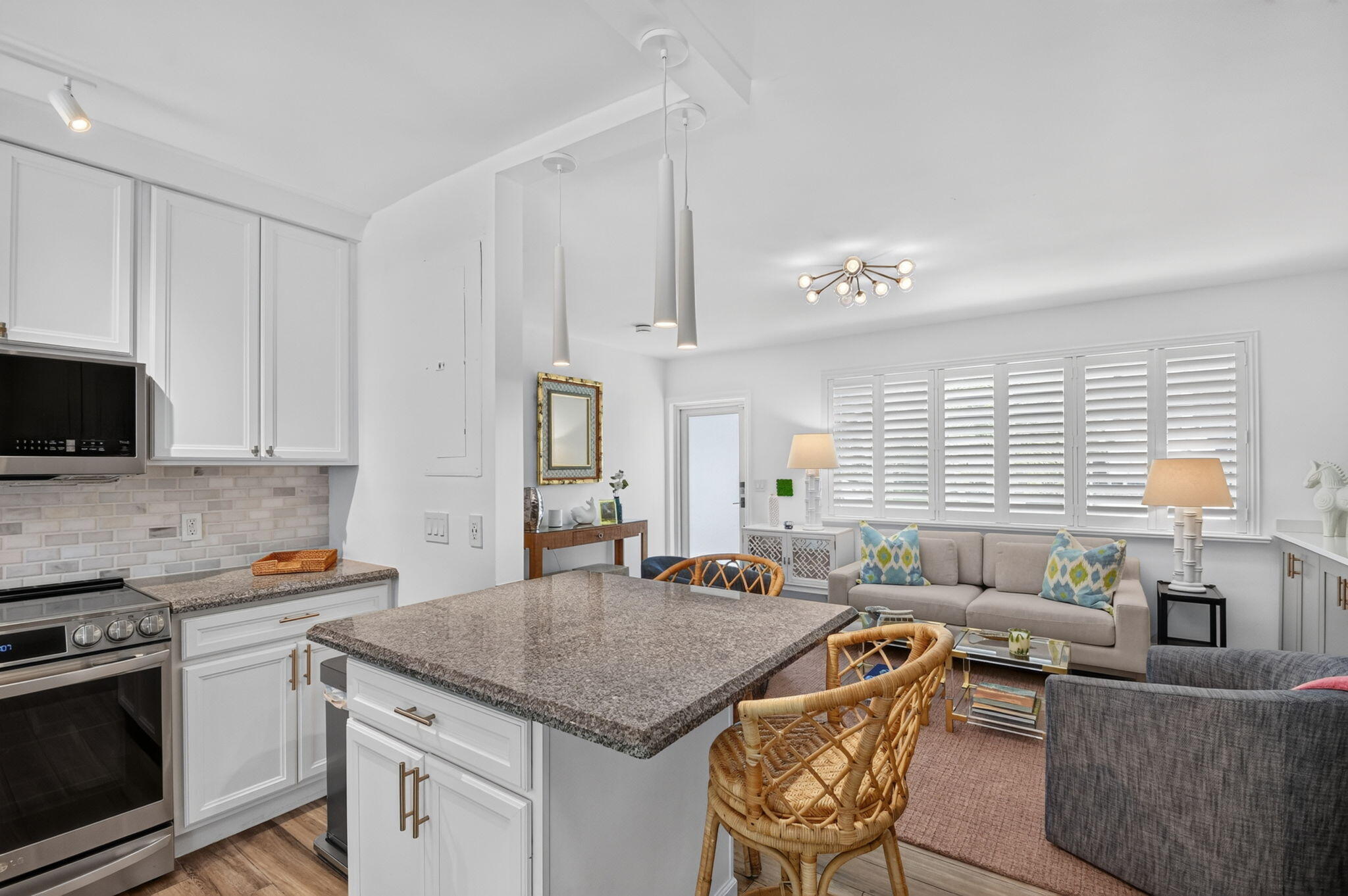 LITTLE RANCHES - Residential