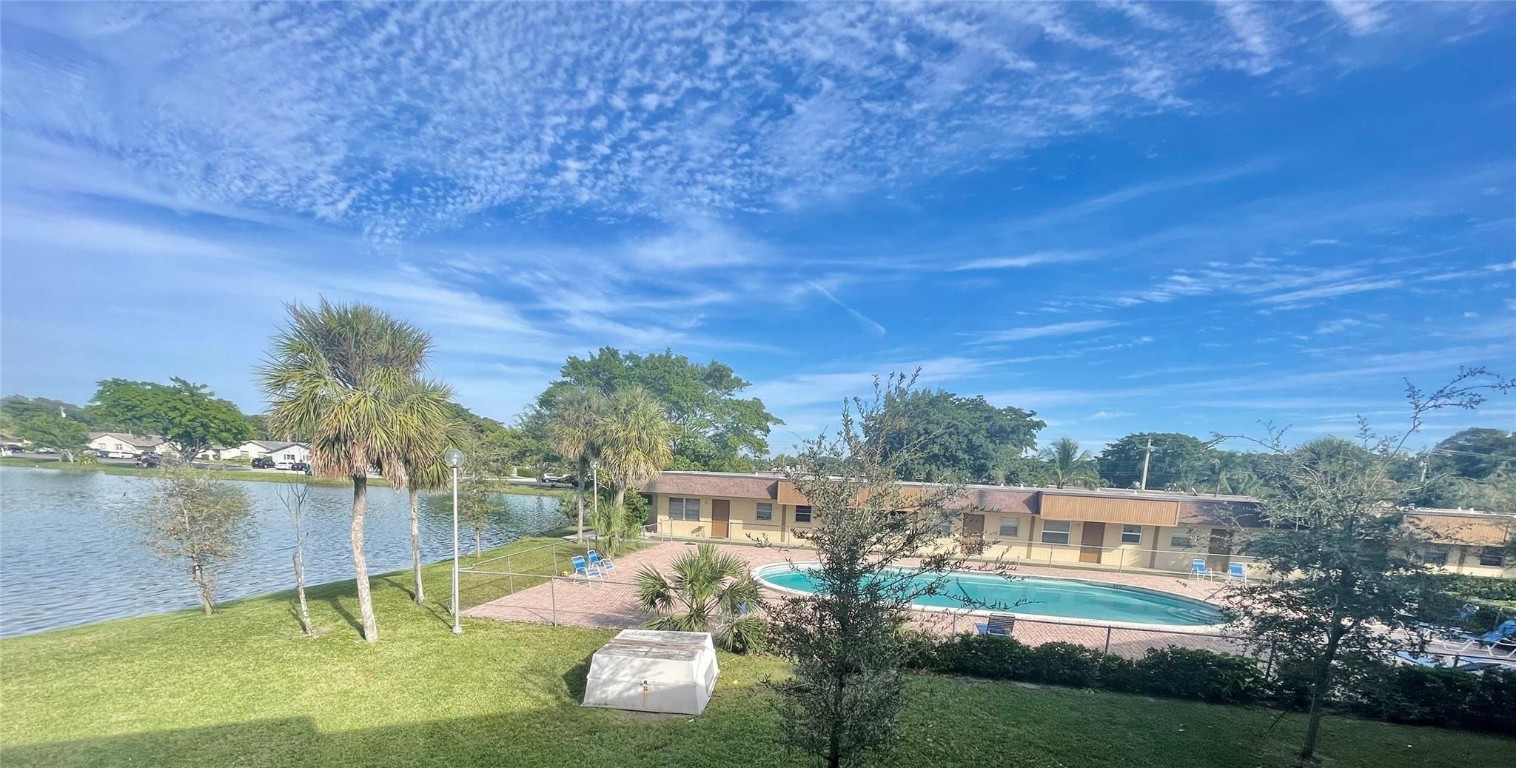 VILLAGE ON THE LAKE CONDO - Residential