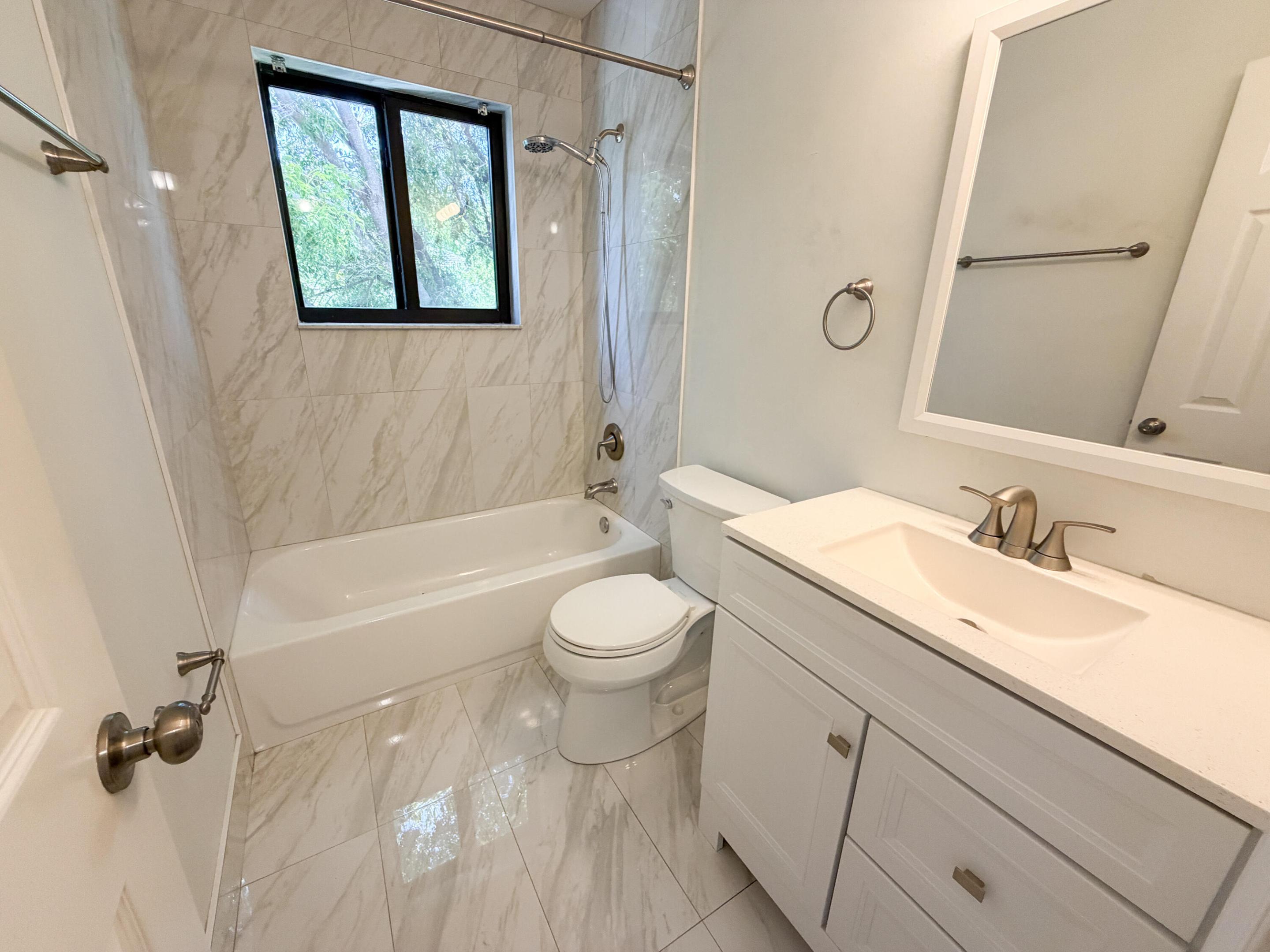 IBIZA CONDO PHASE II - Residential