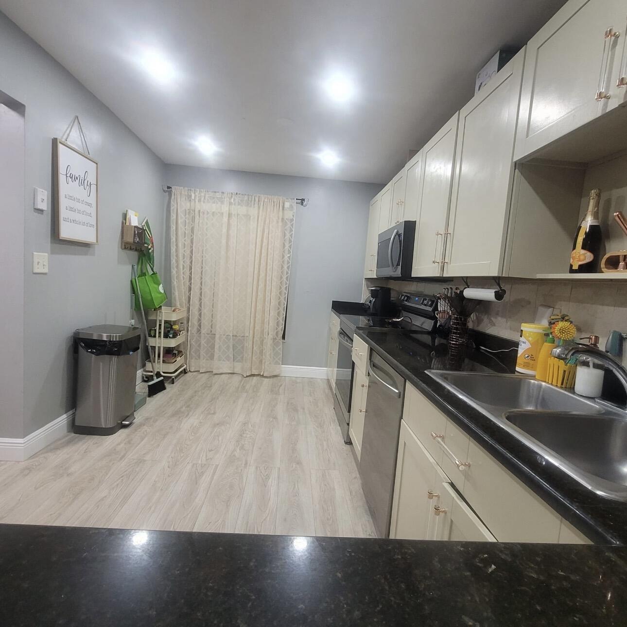 WESTVIEW CONDOMINIUM NO FOUR - Residential