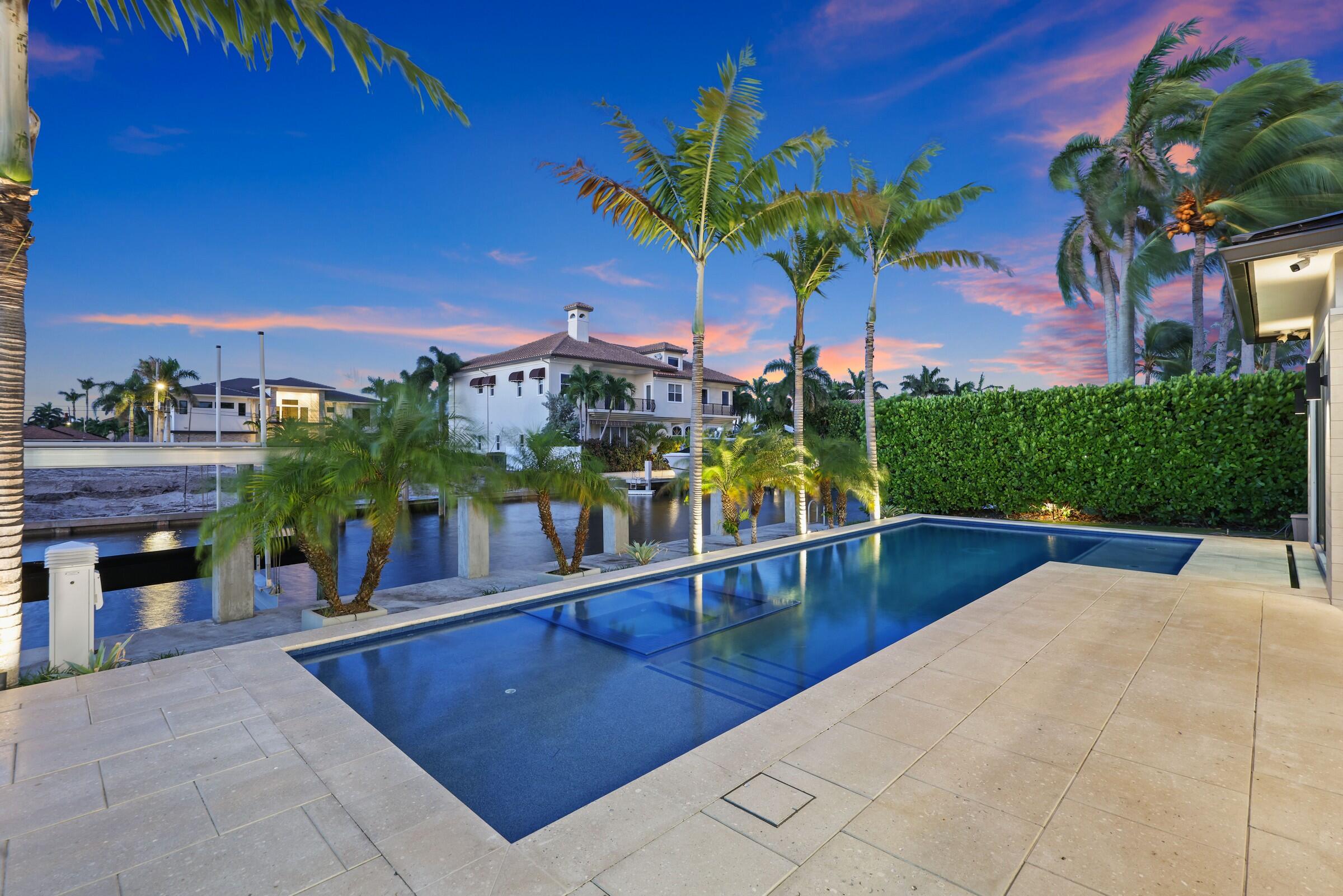 TROPIC ISLE 2ND SEC - Residential