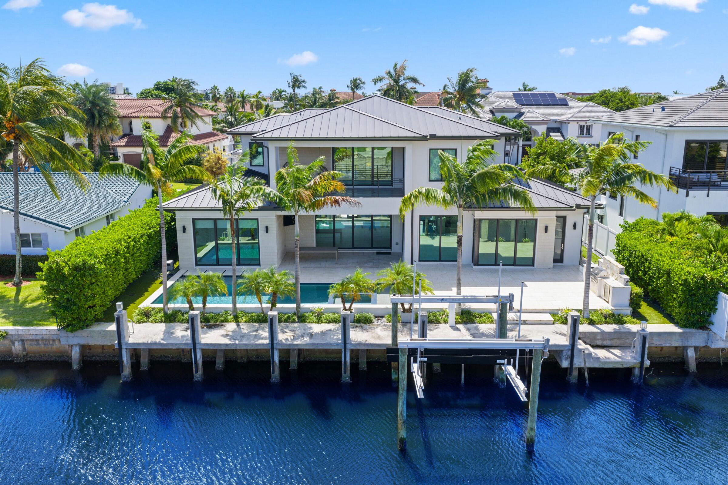TROPIC ISLE 2ND SEC - Residential