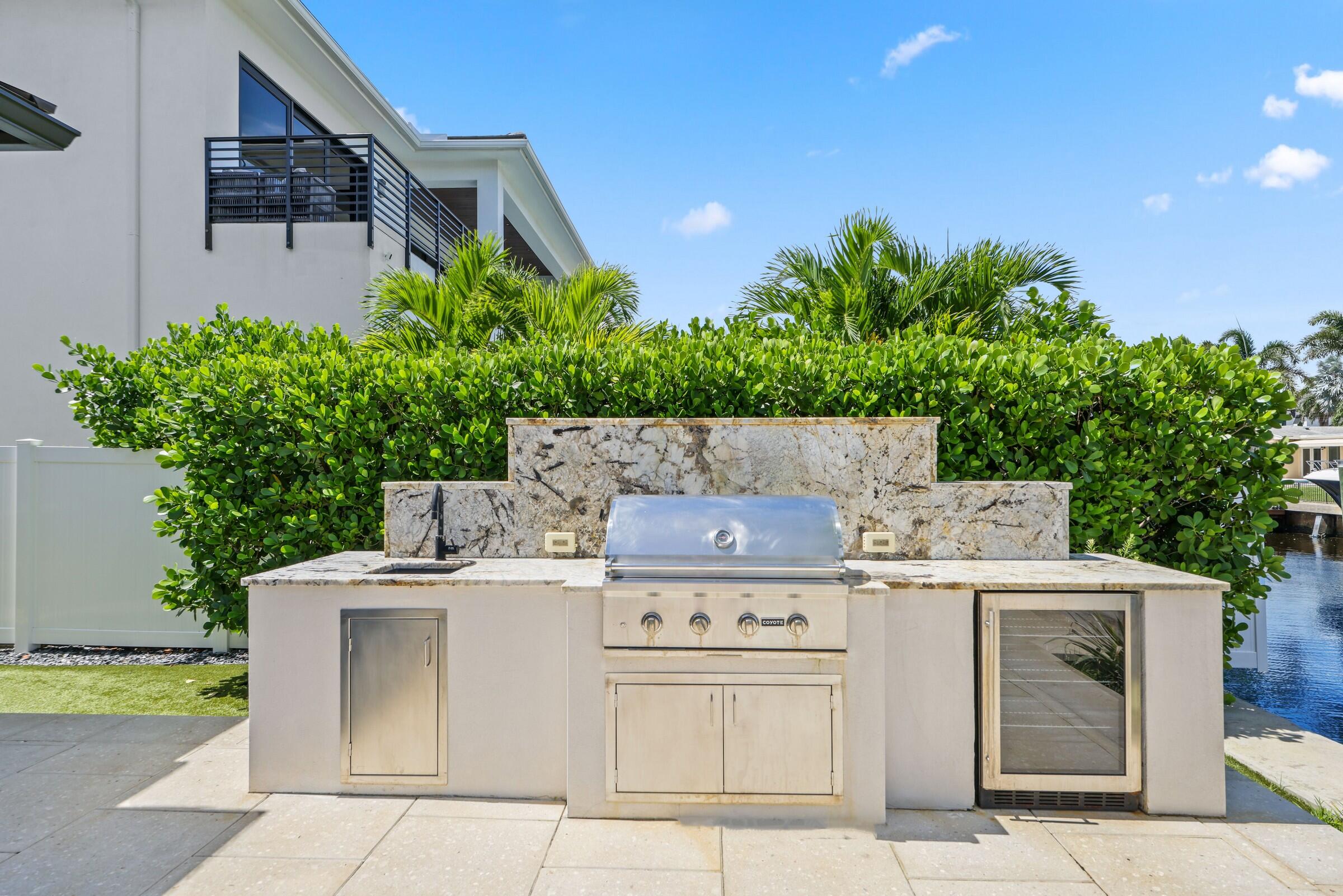 TROPIC ISLE 2ND SEC - Residential