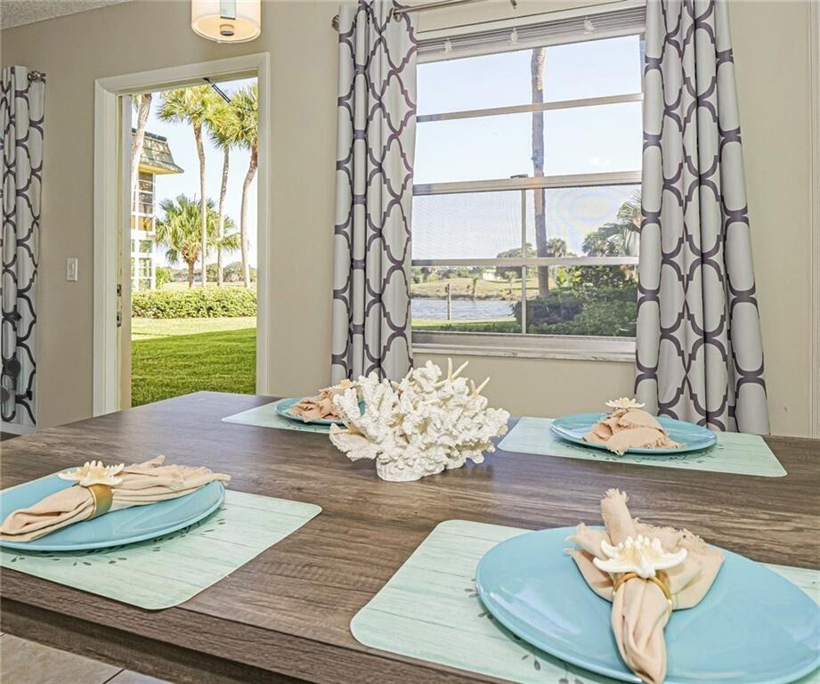 VISTA GARDENS - Residential Lease