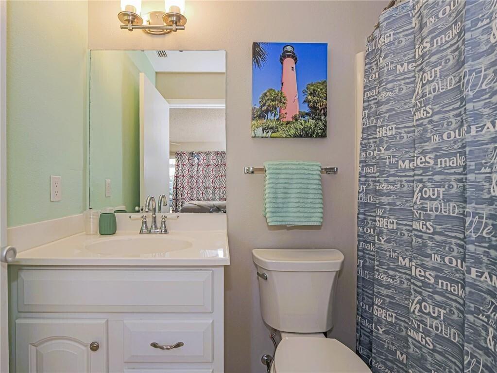 VISTA GARDENS - Residential Lease