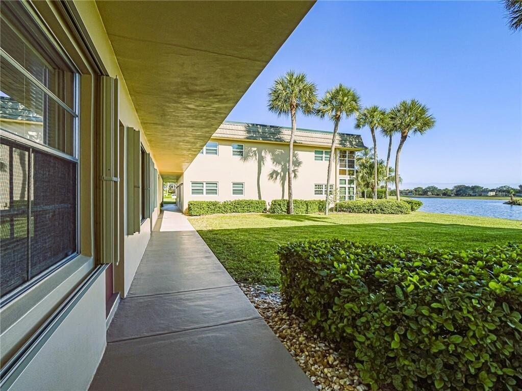 VISTA GARDENS - Residential Lease