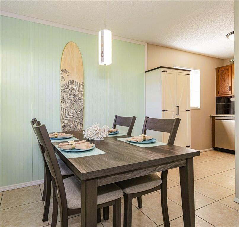 VISTA GARDENS - Residential Lease