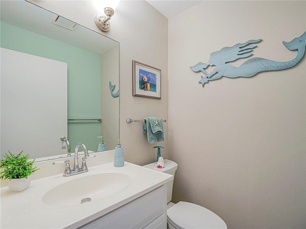 VISTA GARDENS - Residential Lease