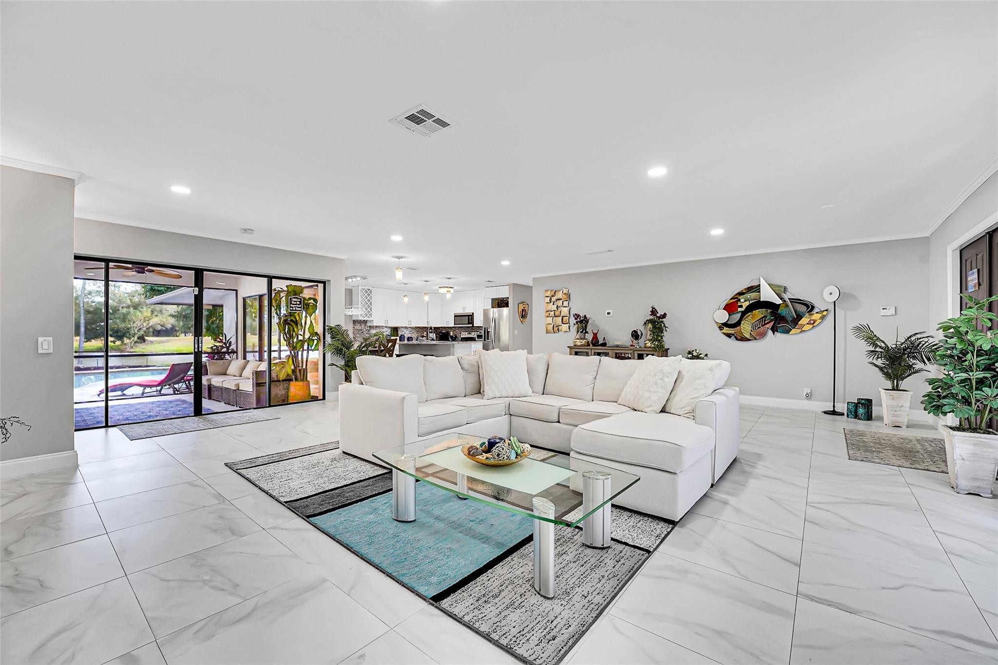 SOUTH SHORE WELLINGTON - Residential