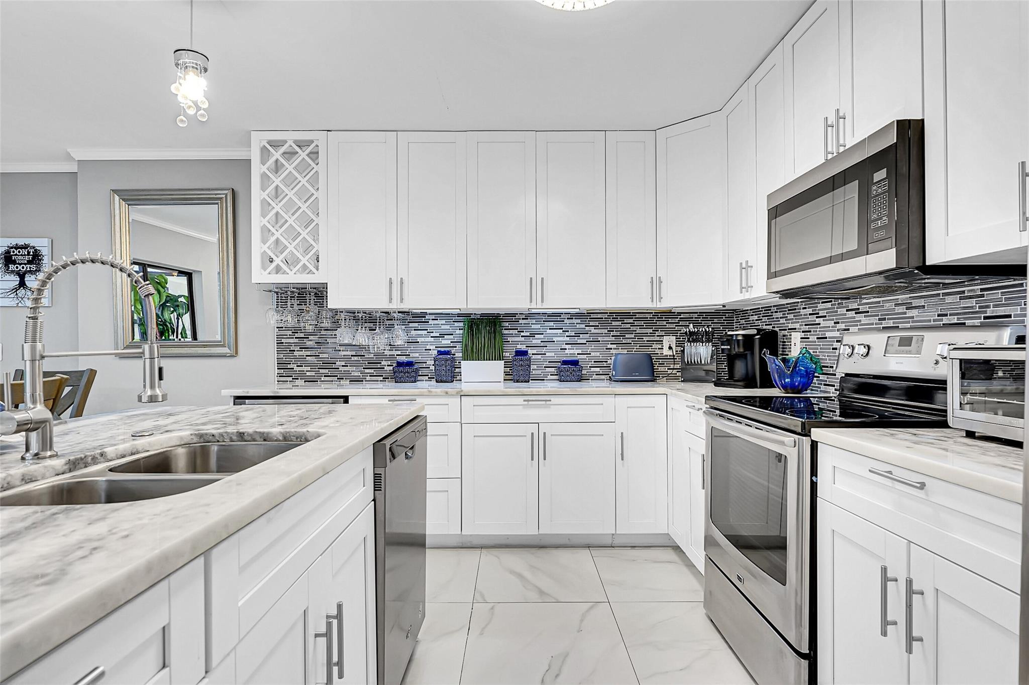 SOUTH SHORE WELLINGTON - Residential