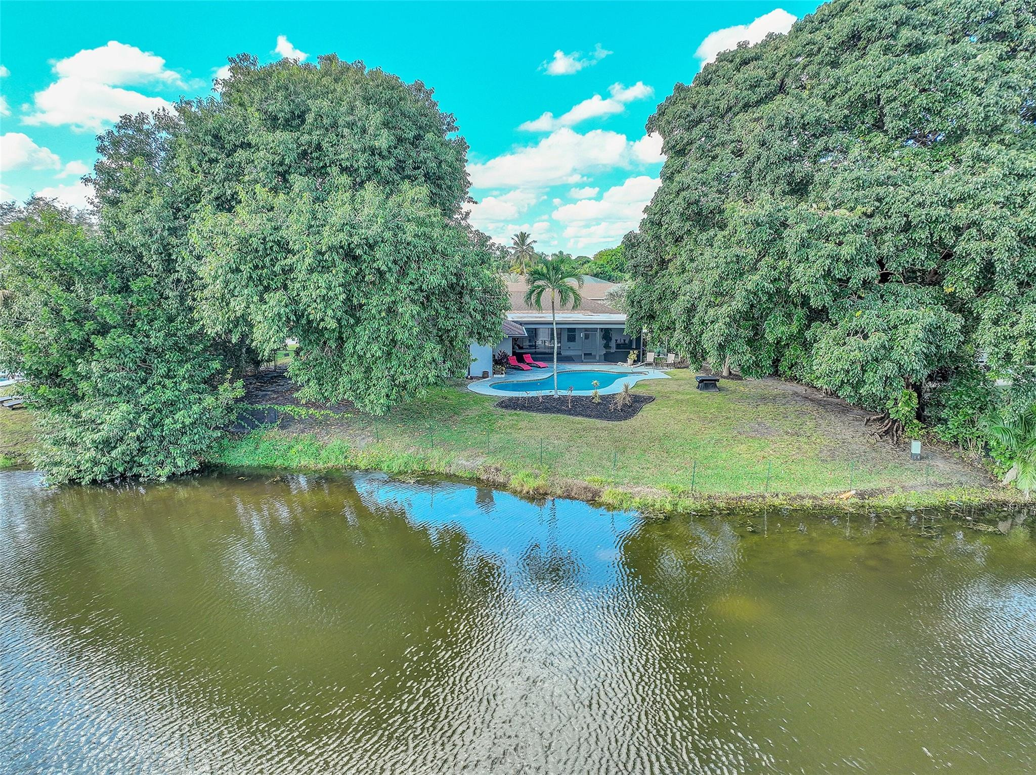 SOUTH SHORE WELLINGTON - Residential