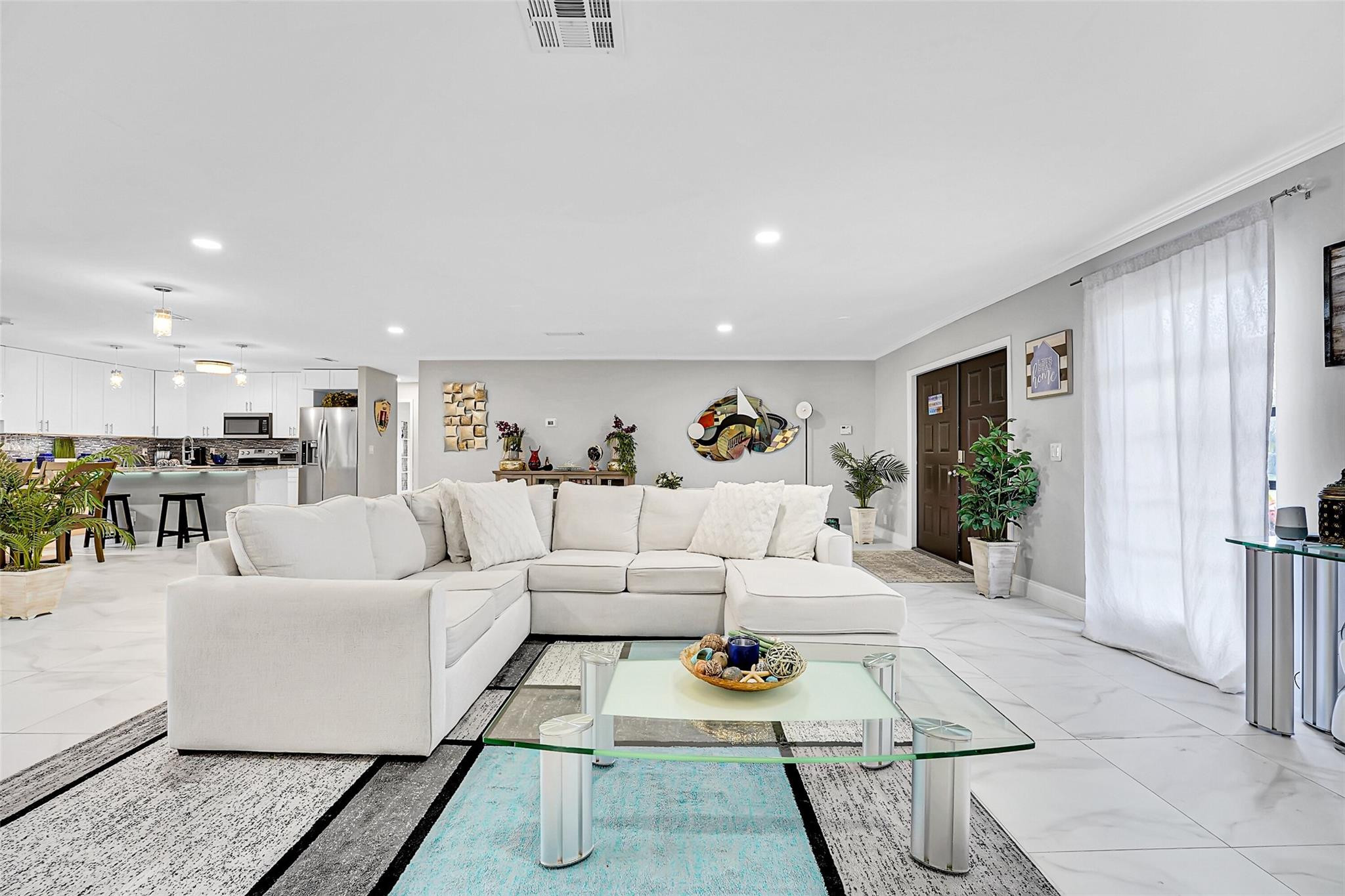 SOUTH SHORE WELLINGTON - Residential