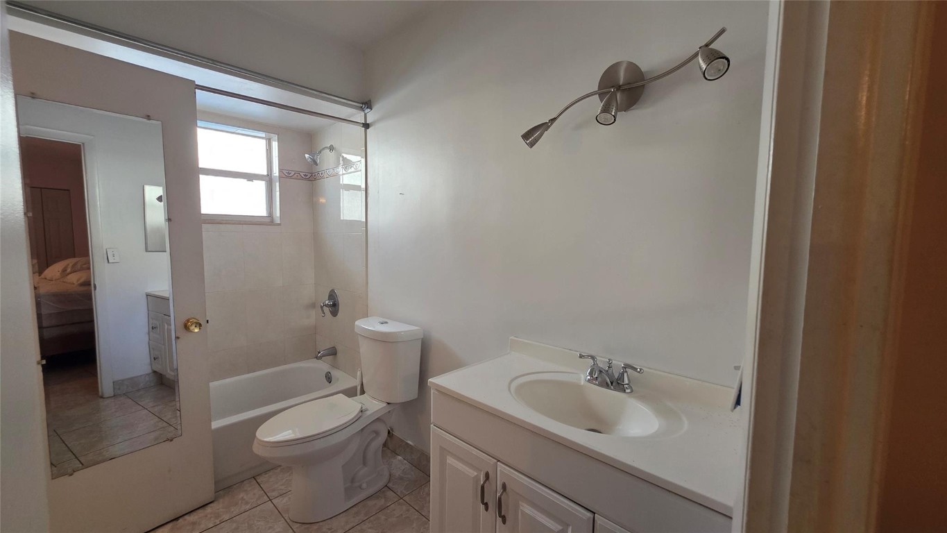 Hawaiian Gardens - Residential
