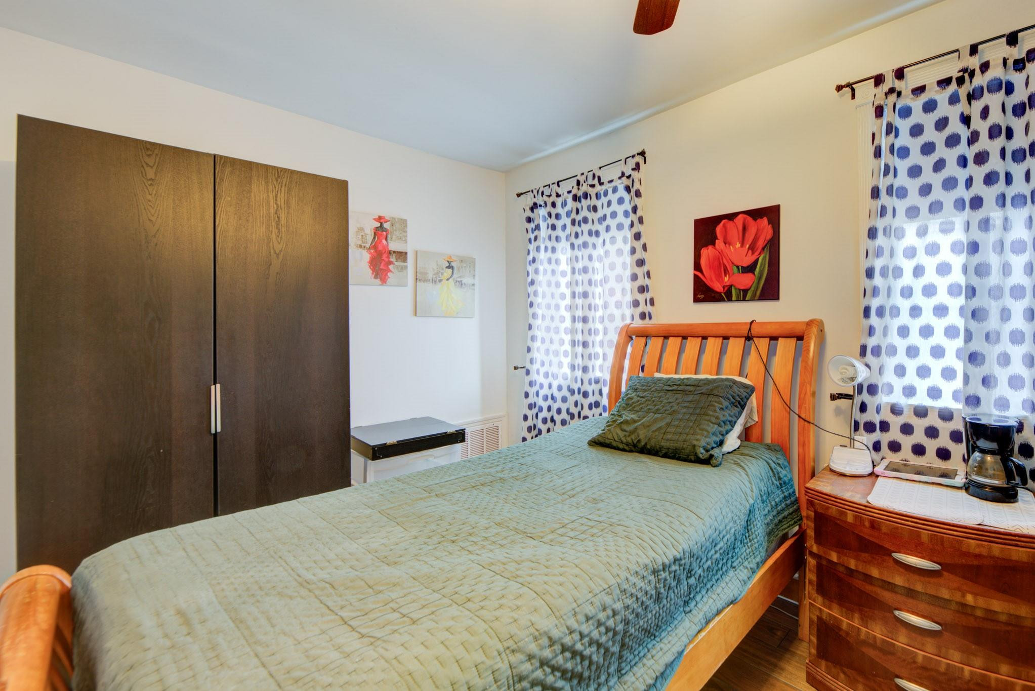 BROADVIEW COUNTRY CLUB - Residential