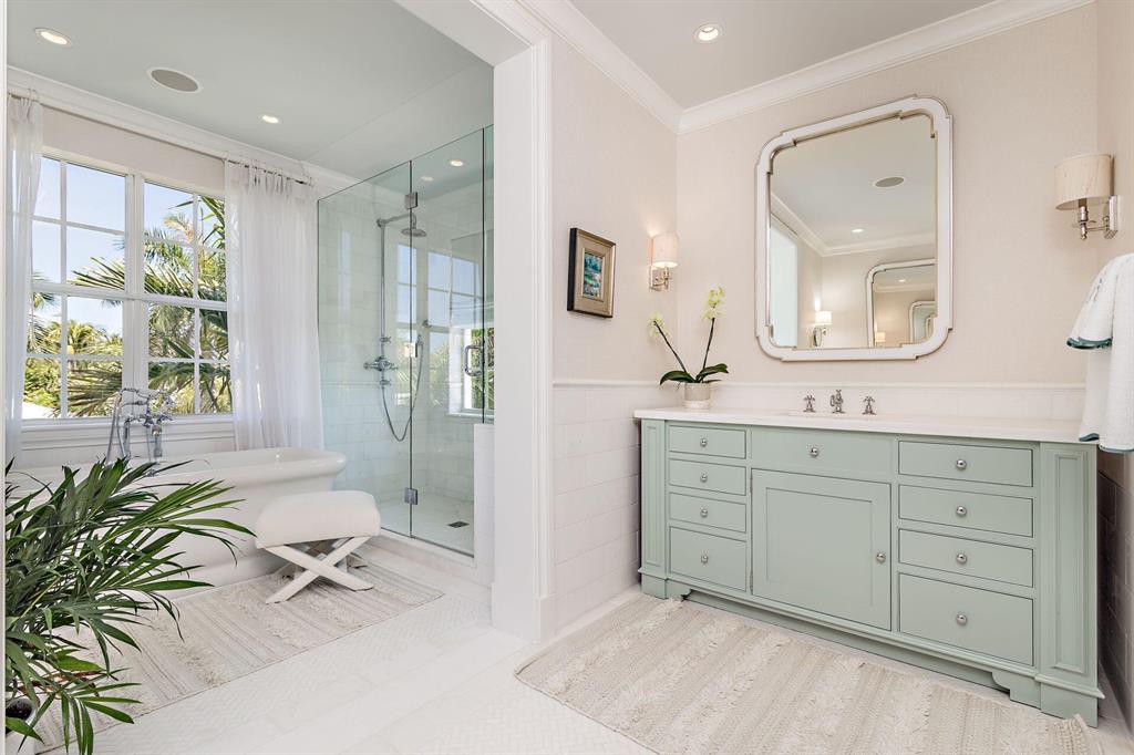 EDGEWATER - Residential