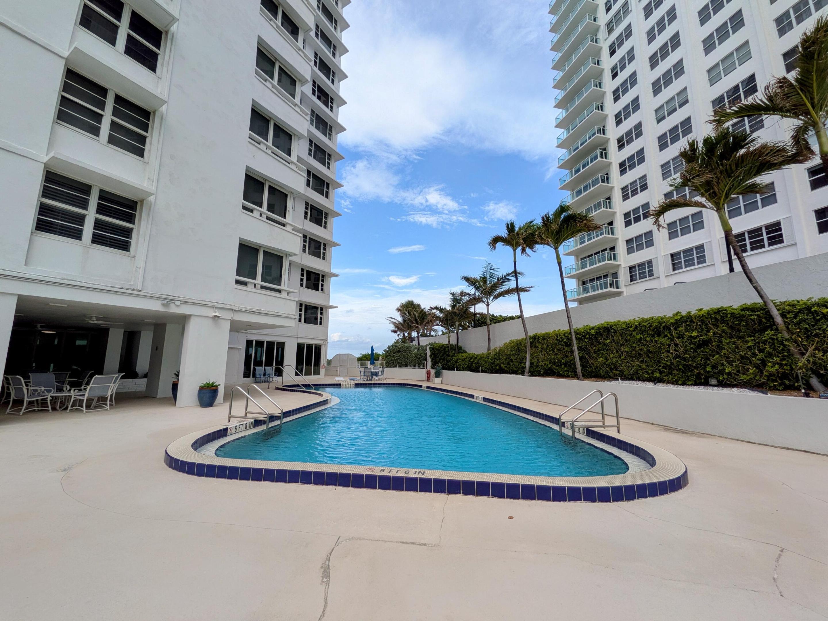 EDGEWATER ARMS CO-OP - Residential