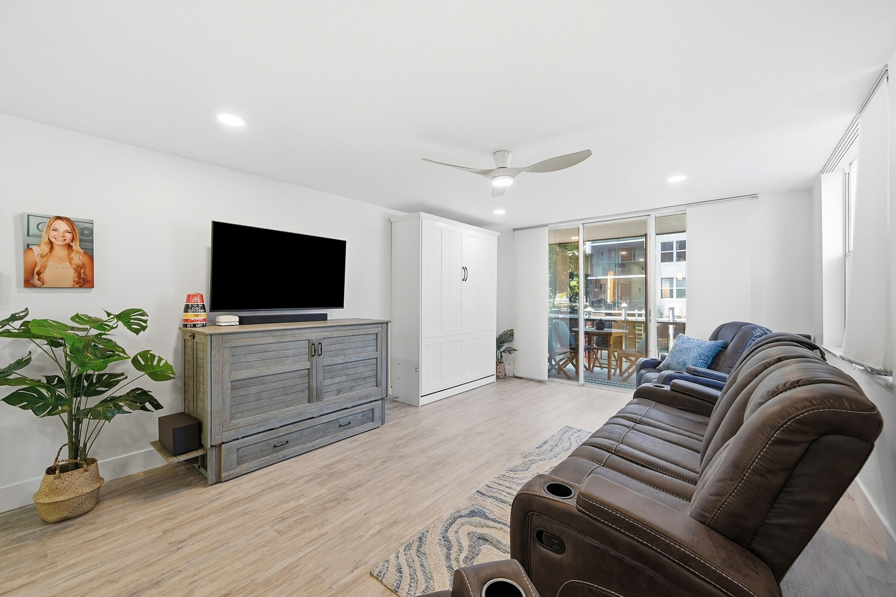 Island Club 1 - Residential