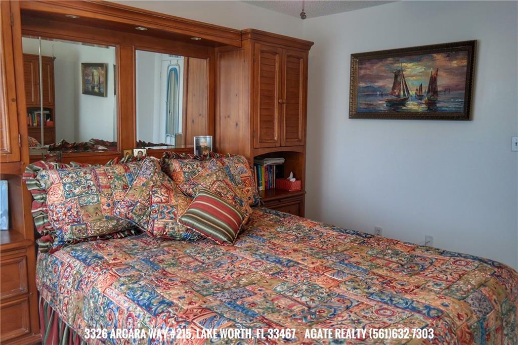 ESSEX AT POINCIANA CONDO - Residential