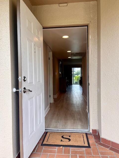 ANDROS VILLAGE WYNMOOR - Residential Lease