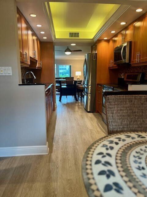 ANDROS VILLAGE WYNMOOR - Residential Lease