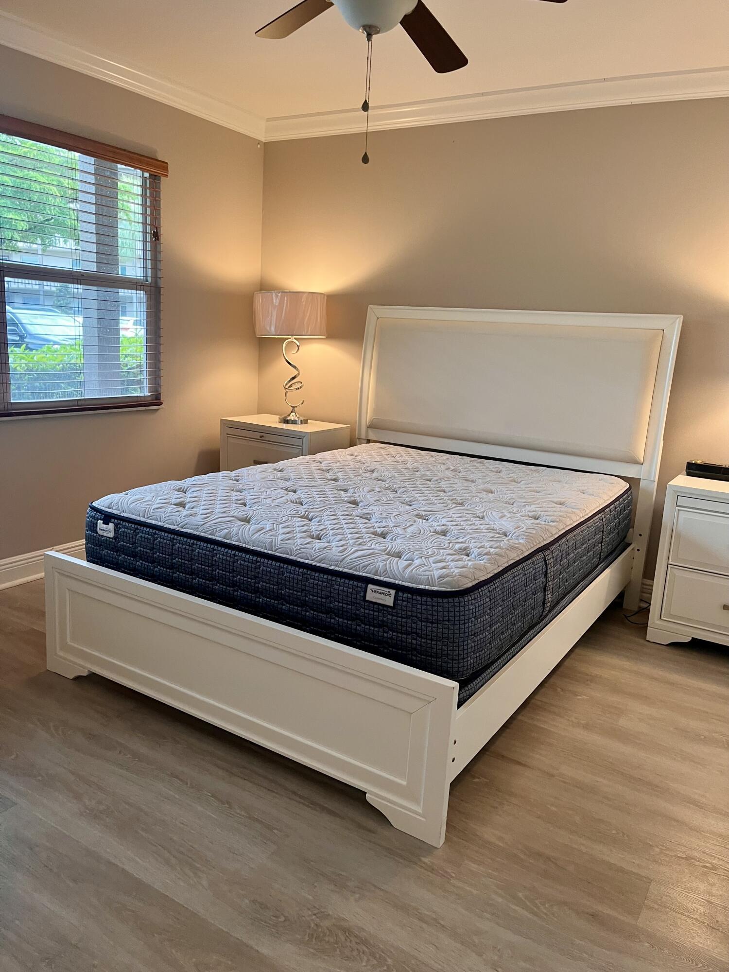 ANDROS VILLAGE WYNMOOR - Residential Lease
