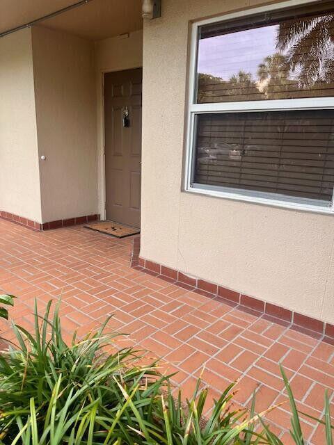 ANDROS VILLAGE WYNMOOR - Residential Lease