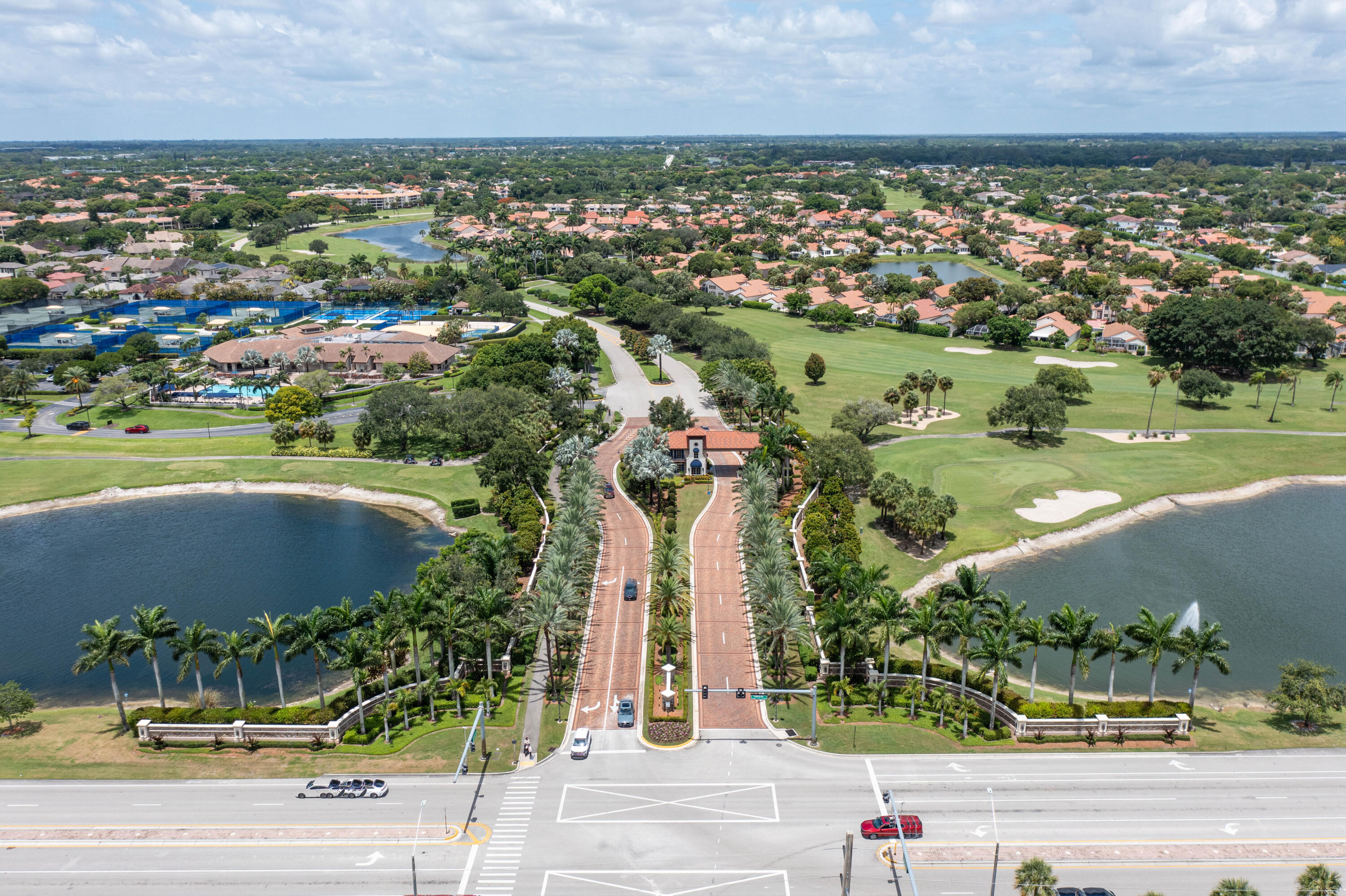 LA PAZ AT BOCA POINTE - Residential