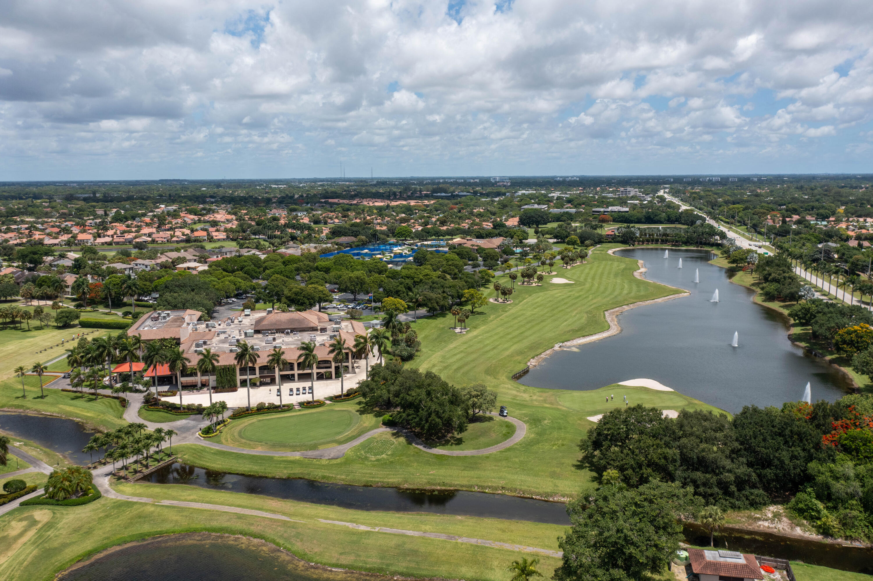 LA PAZ AT BOCA POINTE - Residential
