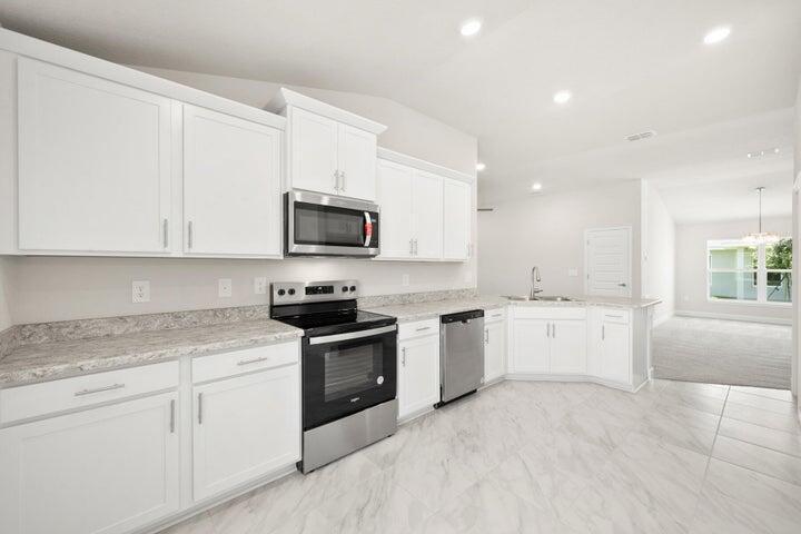 WATERSTONE PHASE THREE - Residential