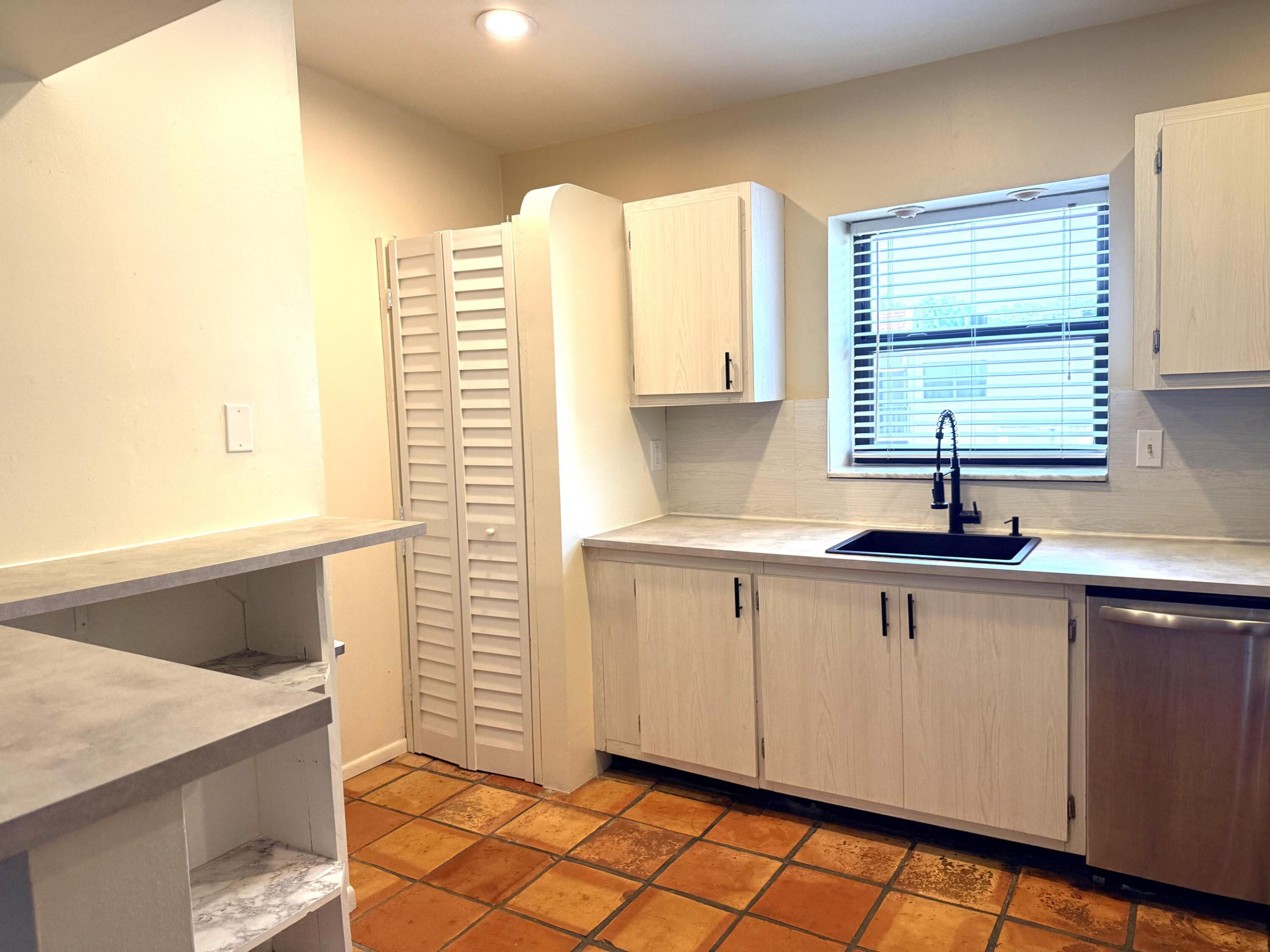 RAINTREE FOREST CONDO - Residential