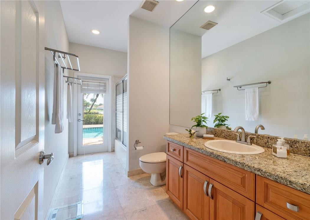 WESTON HILLS GRAND OAKS - Residential