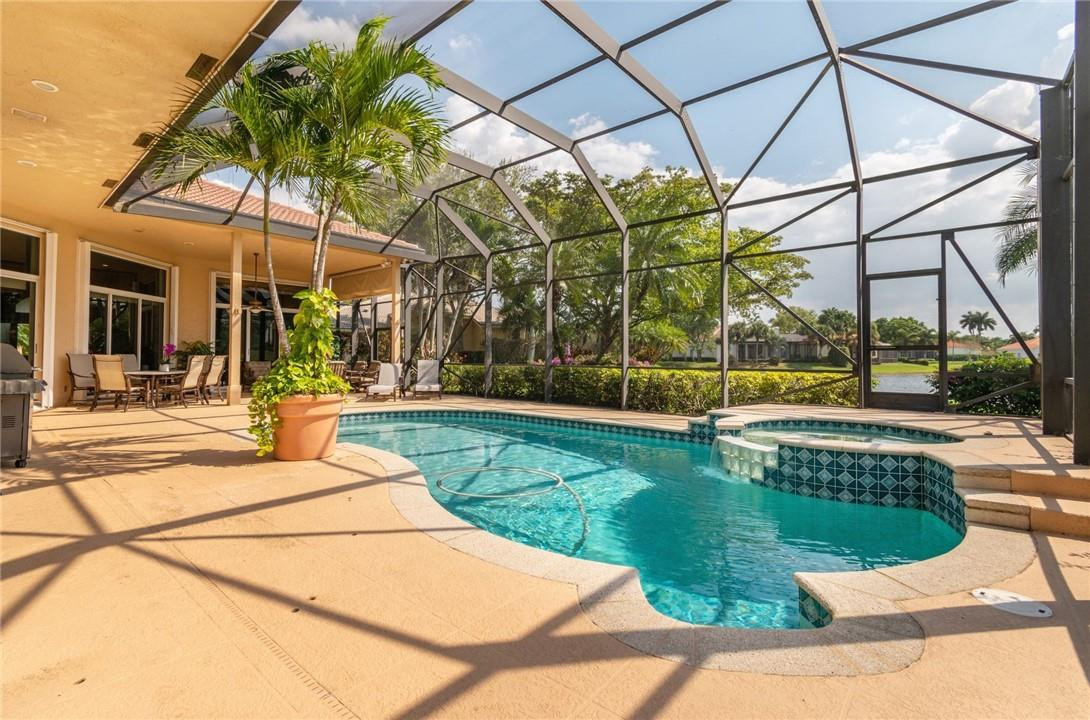 WESTON HILLS GRAND OAKS - Residential