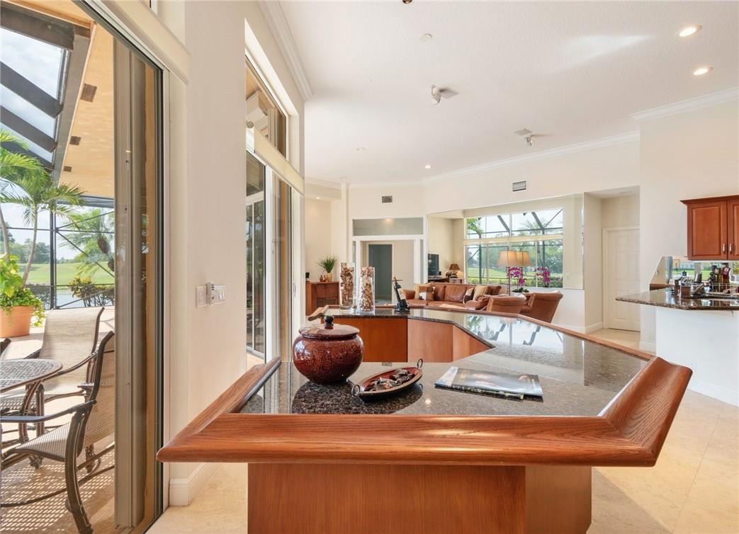 WESTON HILLS GRAND OAKS - Residential