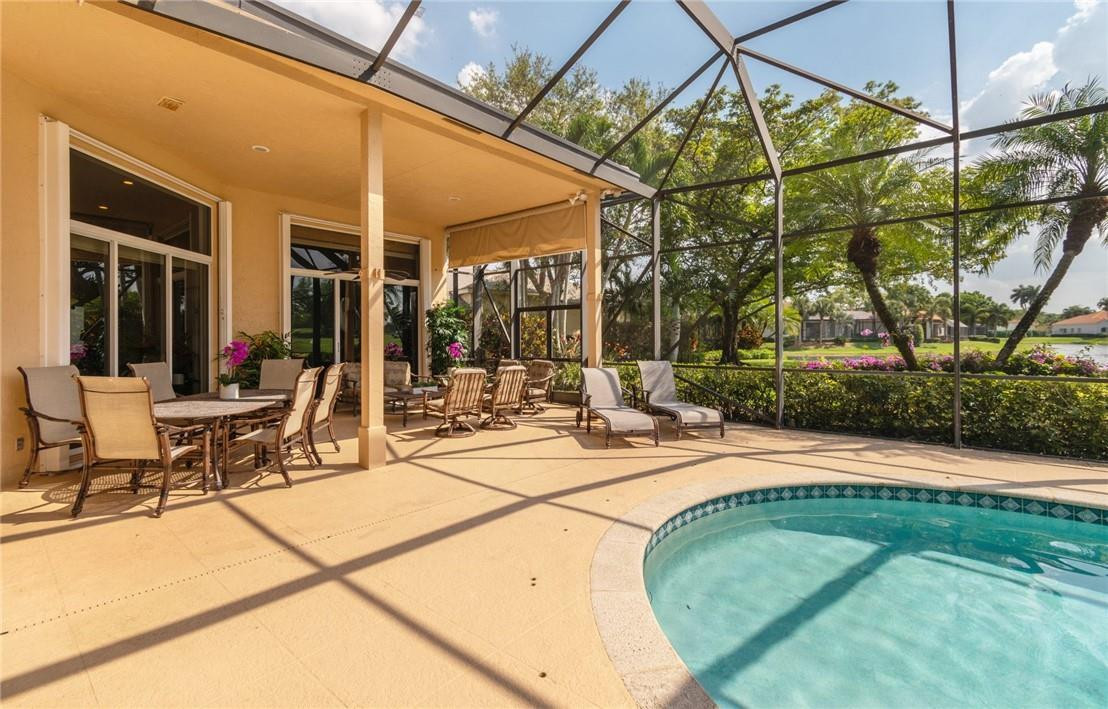 WESTON HILLS GRAND OAKS - Residential