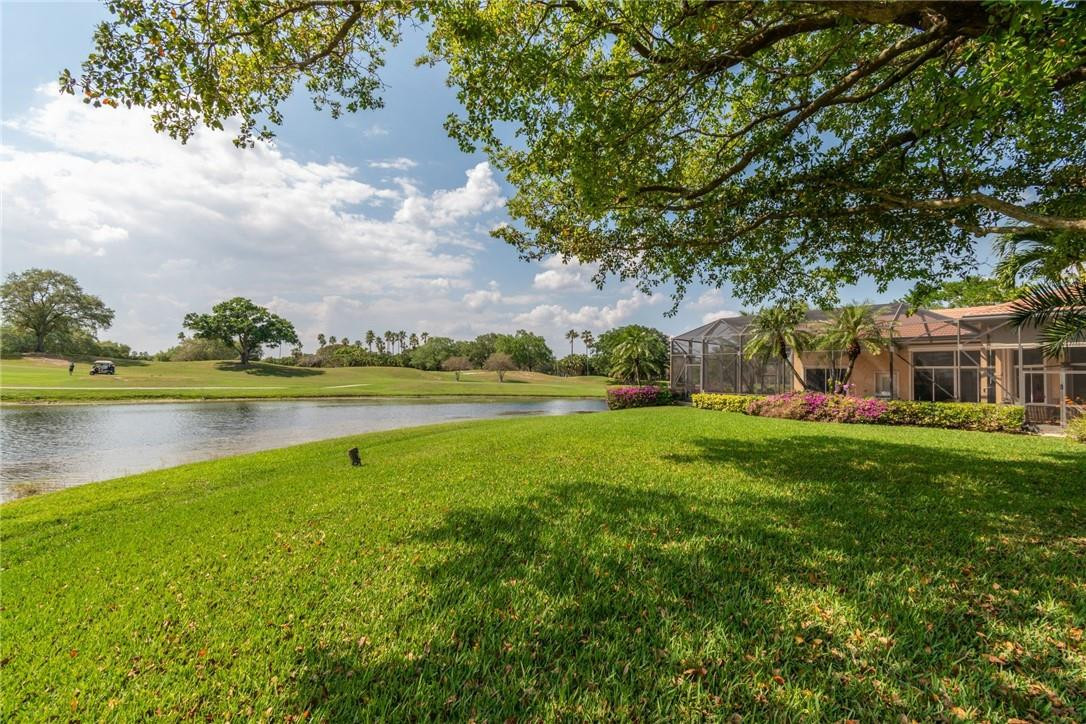 WESTON HILLS GRAND OAKS - Residential