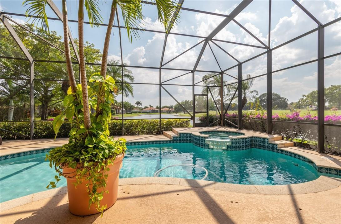 WESTON HILLS GRAND OAKS - Residential
