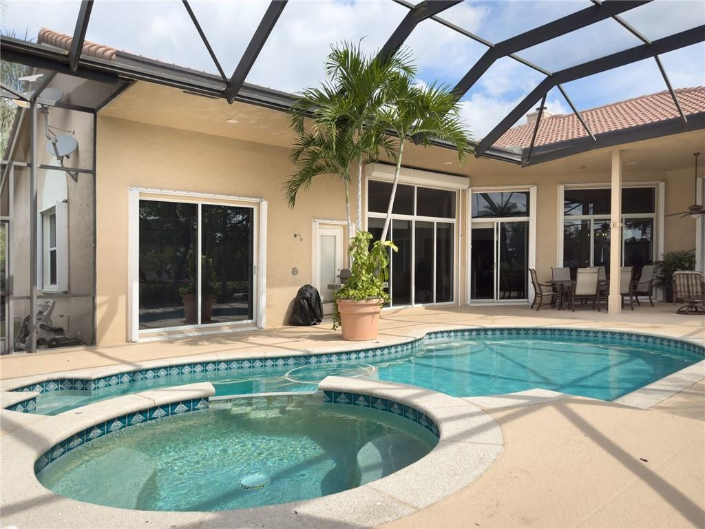 WESTON HILLS GRAND OAKS - Residential