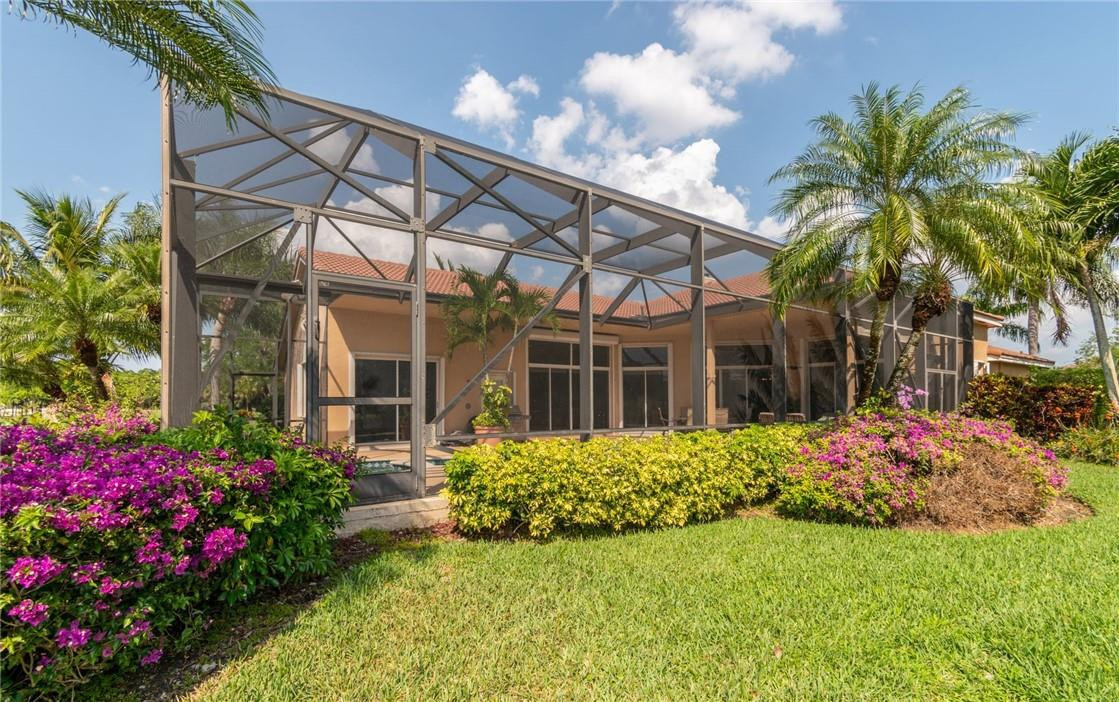 WESTON HILLS GRAND OAKS - Residential