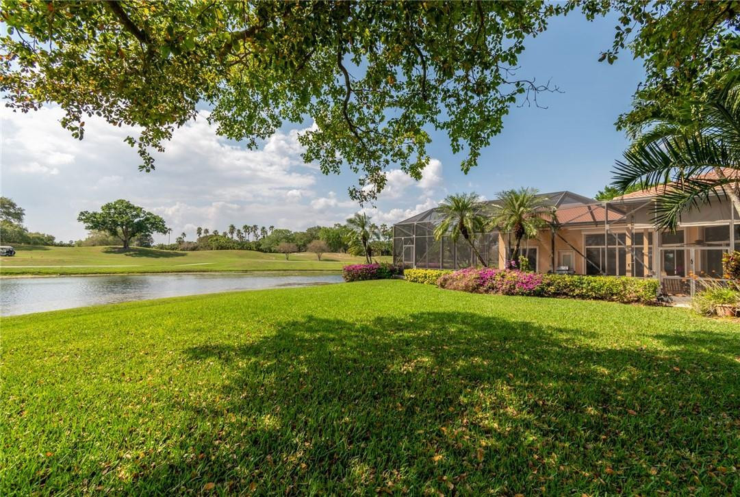 WESTON HILLS GRAND OAKS - Residential