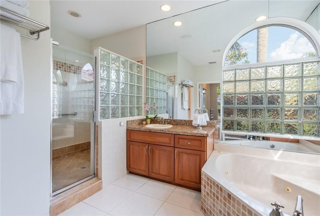WESTON HILLS GRAND OAKS - Residential