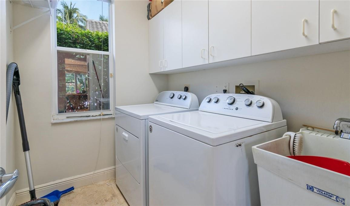 WESTON HILLS GRAND OAKS - Residential