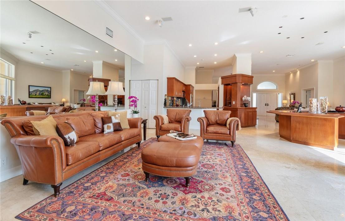 WESTON HILLS GRAND OAKS - Residential