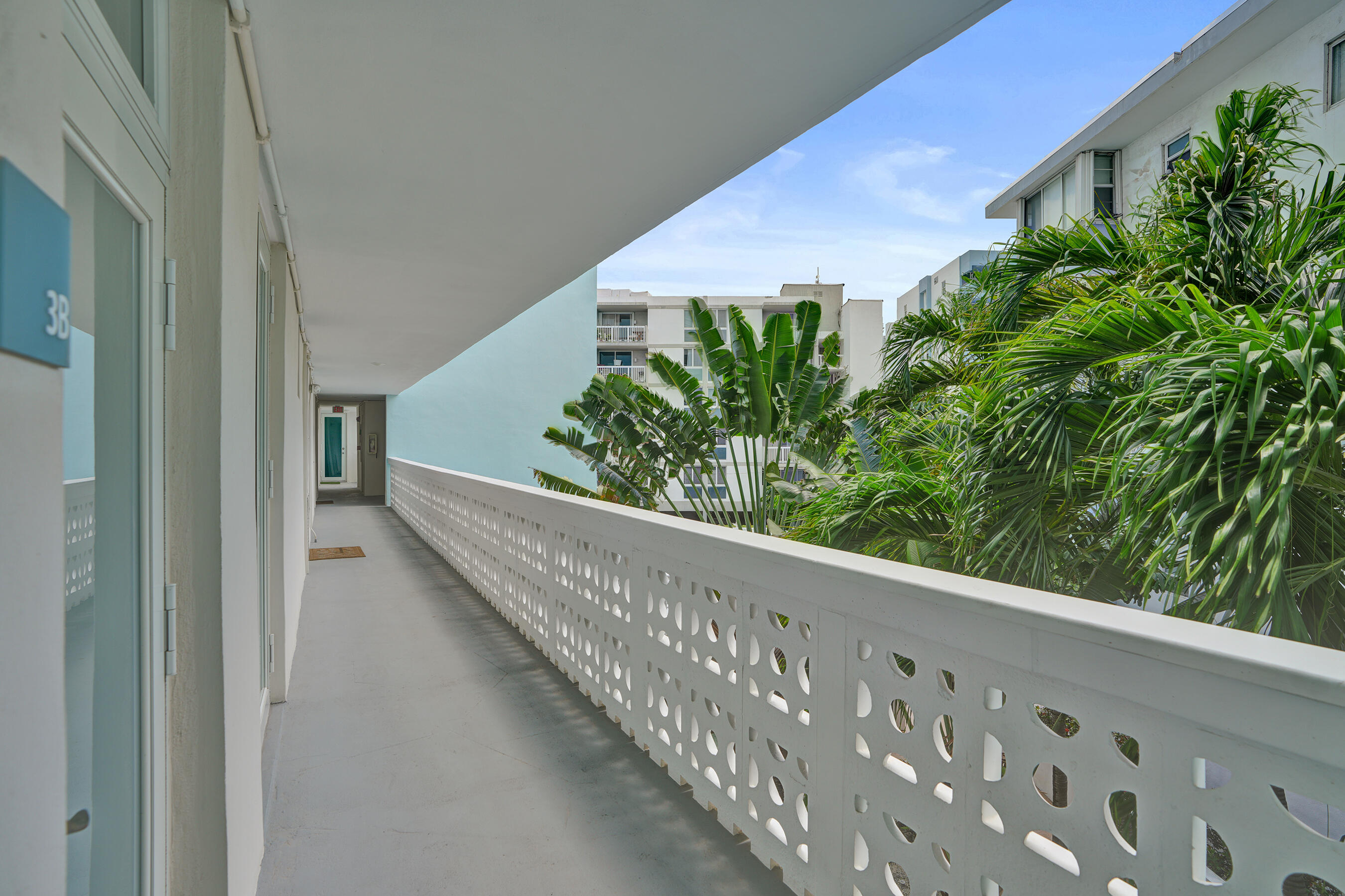 BONNE VIE CONDO - Residential
