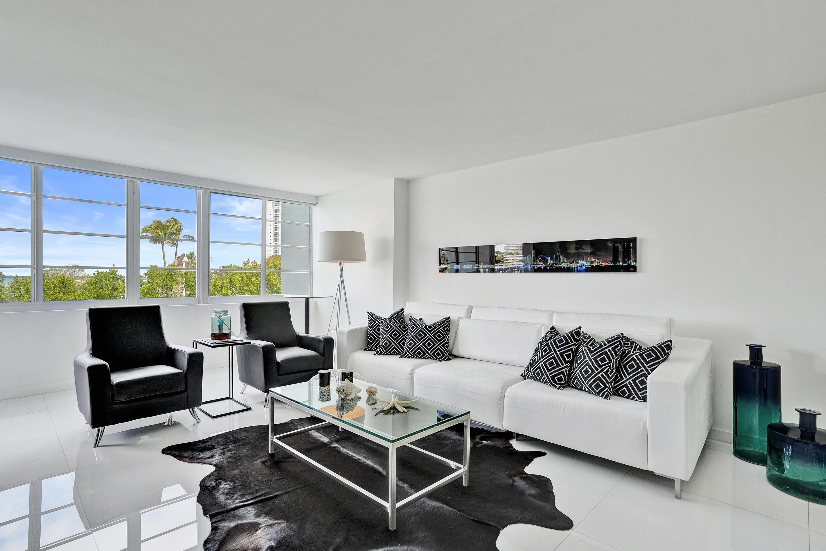 BONNE VIE CONDO - Residential